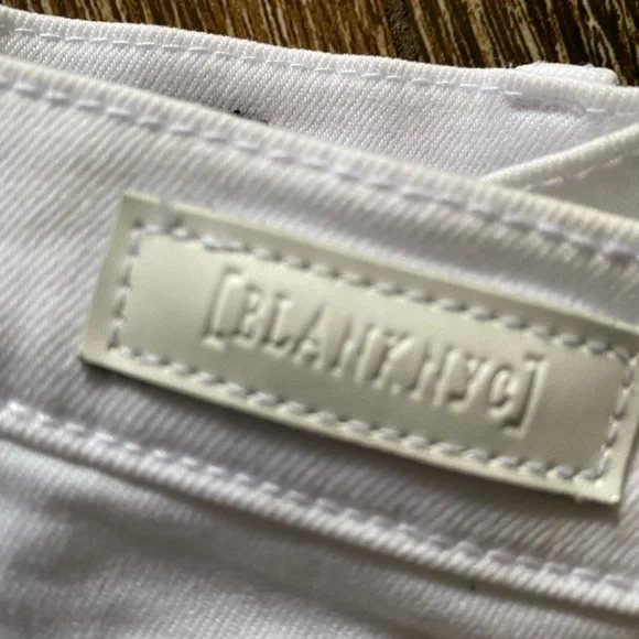 BLANKNYC white crop girlfriend jean - Picture 10 of 15